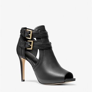 Michael Khors blaze boogie, 4in heel, black, size 9